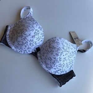 NWT Cacique cotton boost plunge bra